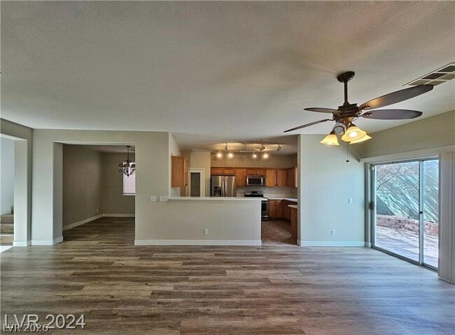 Building Photo - 8961 Veneroso St