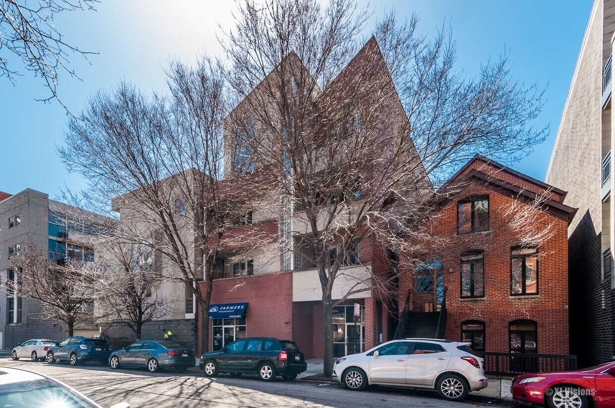 945 W Huron St Unit 3W, Chicago, IL 60642 Apartments in Chicago, IL
