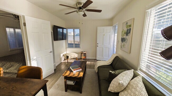Living Room, Pacific Sunset - 4379 Maryland St
