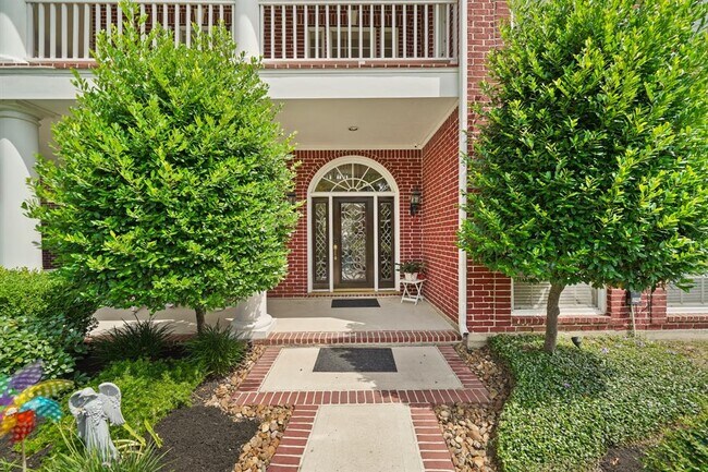 Foto del edificio - 18226 Ennsbury Dr