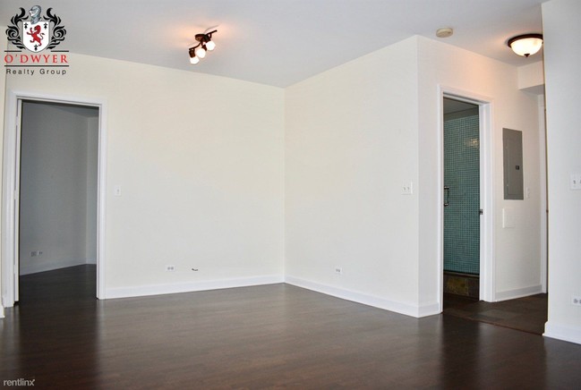 Building Photo - 1 br, 1 bath  - 1400 N Lake Shore Dr Apt 22C