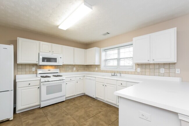 Foto del edificio - 1675 Berrywood Way