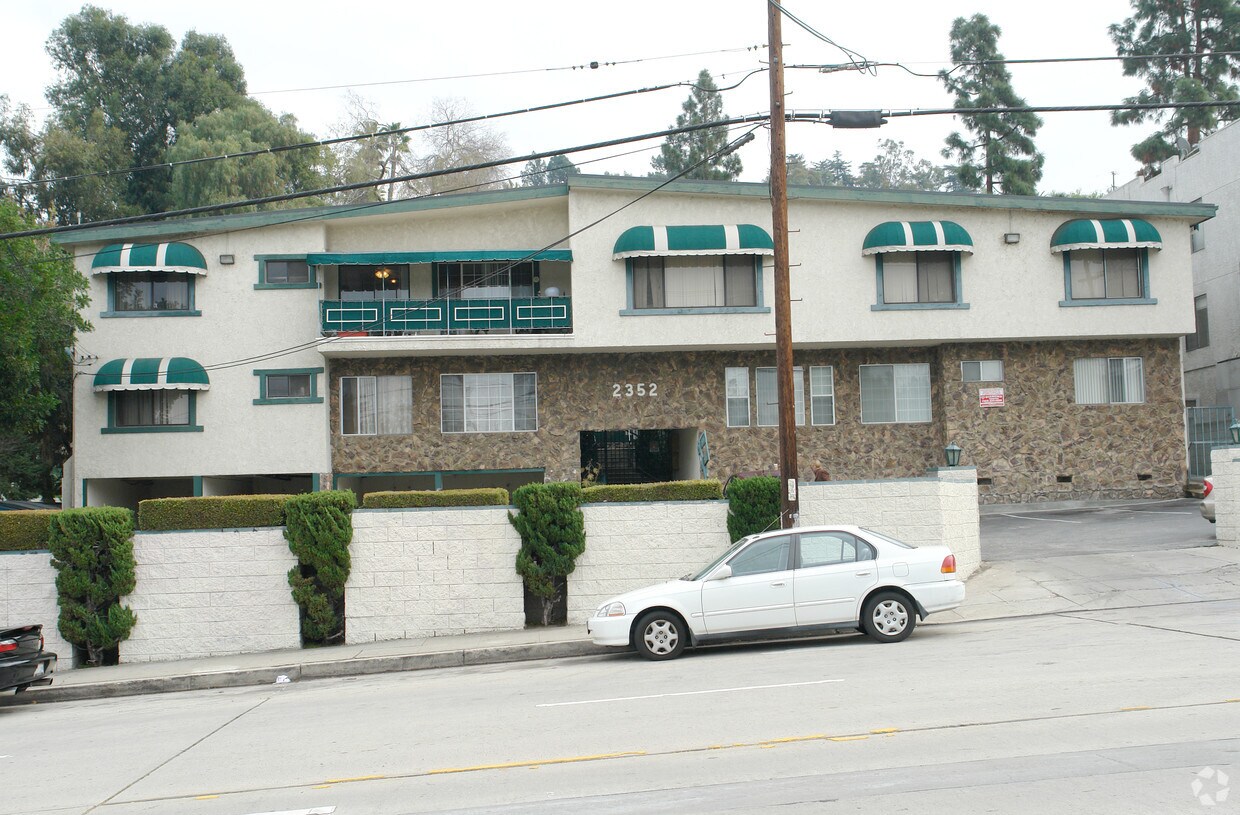 Primary Photo - 2352 Glendale Blvd
