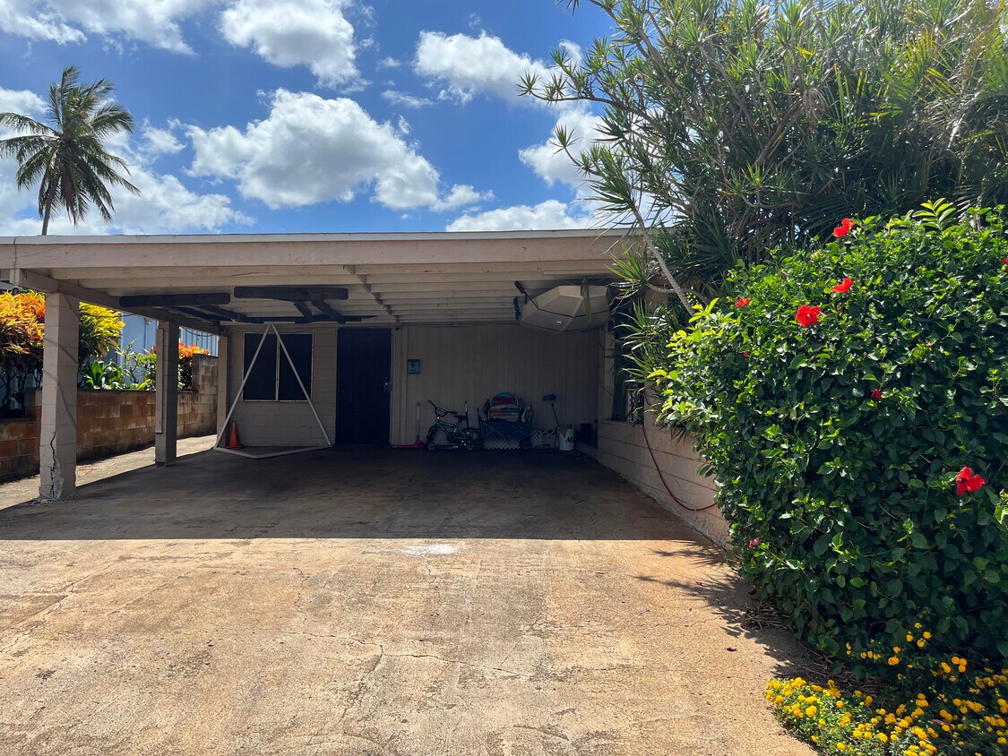 Primary Photo - 67-475 Kukea Cir