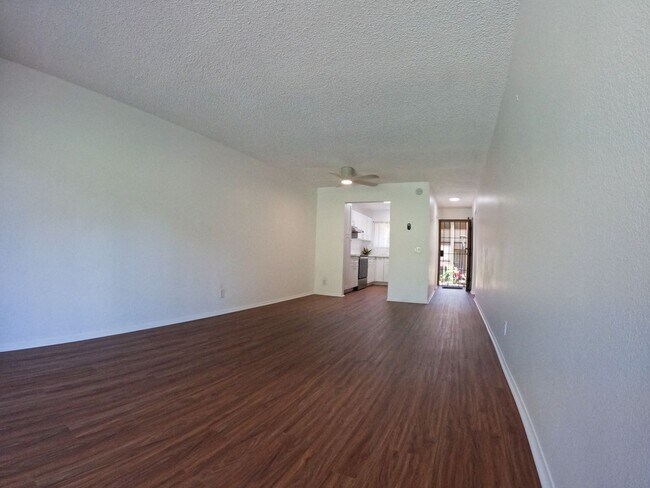 Foto del edificio - Waiau - 2 bedroom/2 bathroom townhouse with 1 assigned parking