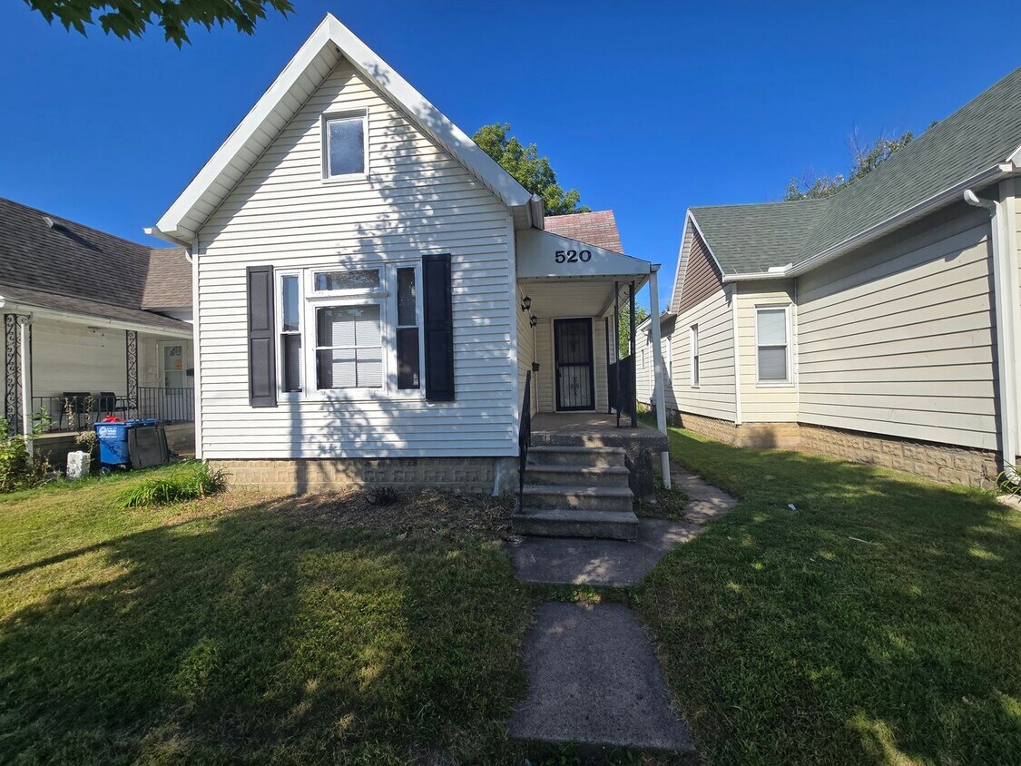 Primary Photo - 2 Bedroom