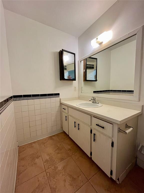 Foto del edificio - 6659 Westmont Dr
