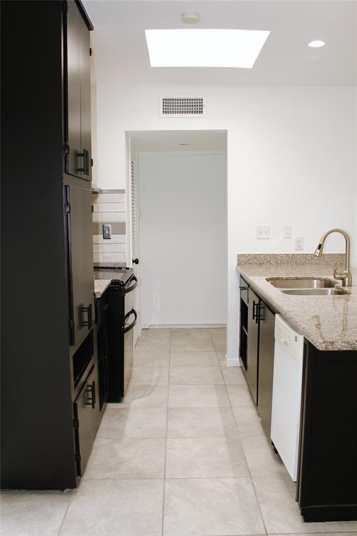 Foto del edificio - 7120 Fondren Rd