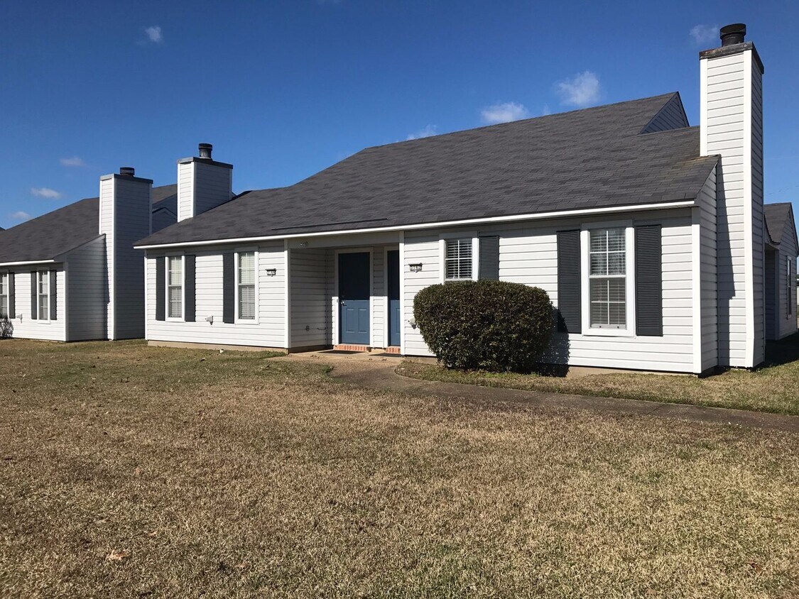 Foto principal - Cedar Creek Duplex