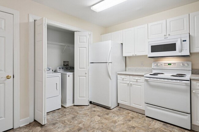 Building Photo - 3be/3ba Apartment Near Duke's Medical/Rese...