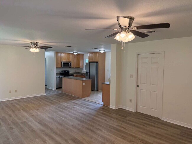 Foto del edificio - "Charming 3-Bedroom Gem with Granite Touches in Fort Walton Beach"