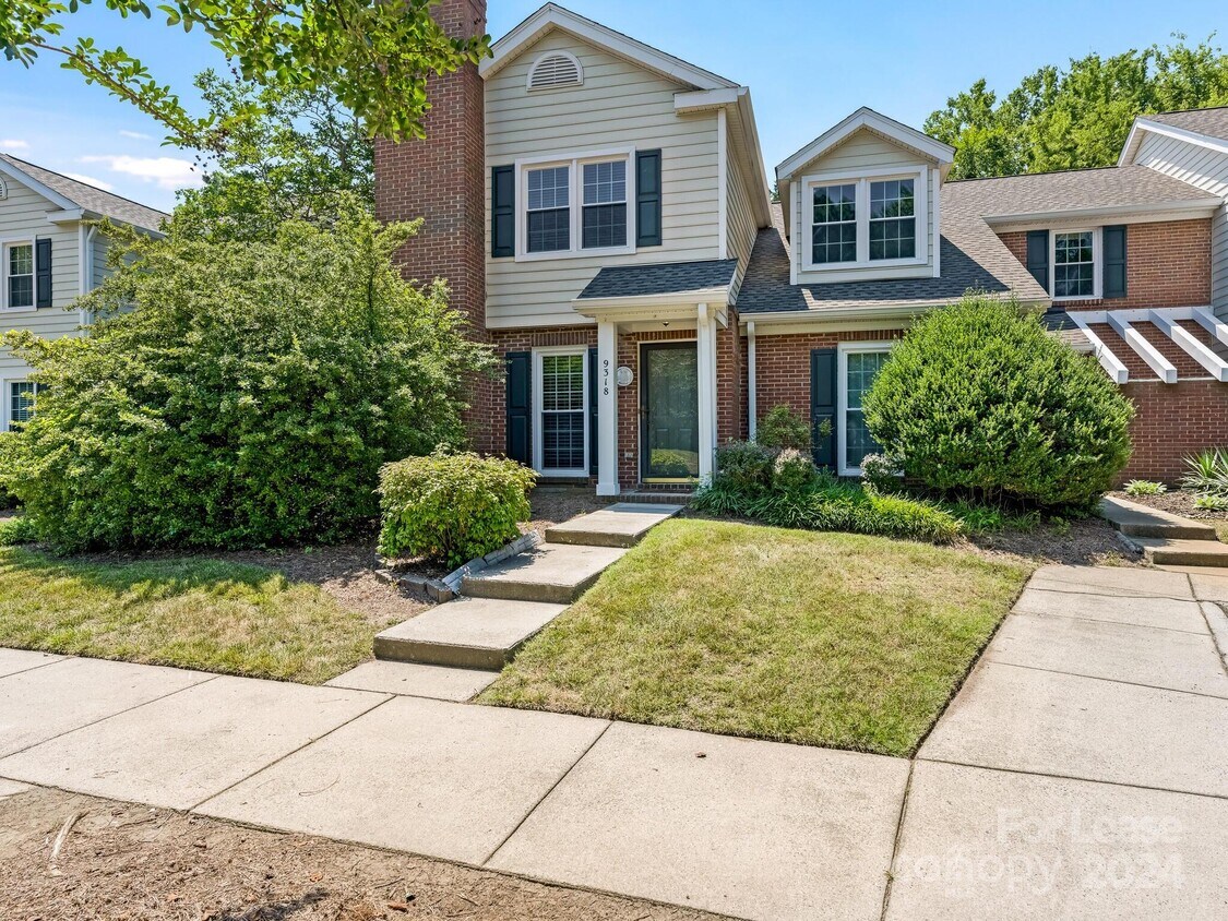 Primary Photo - 9318 Kings Falls Dr