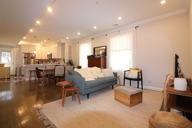 Foto del edificio - 19 Walk Hill St