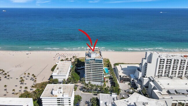 Foto del edificio - 1200 Holiday Dr