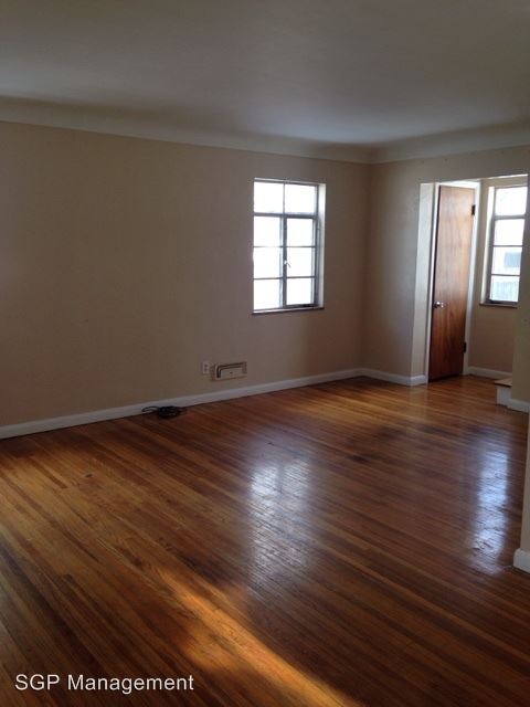 Building Photo - 3937 Wallwerth Dr