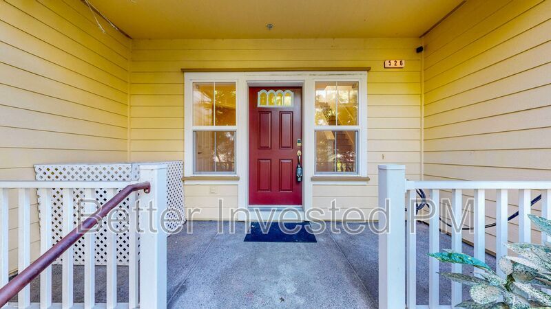 Foto principal - 526 Emily Rose Cir