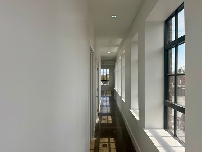 Building Photo - Rumery Lofts