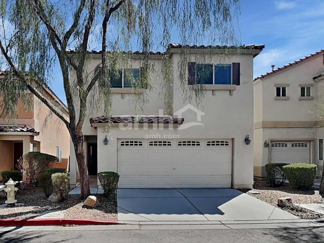 Primary Photo - 7920 Storyland St