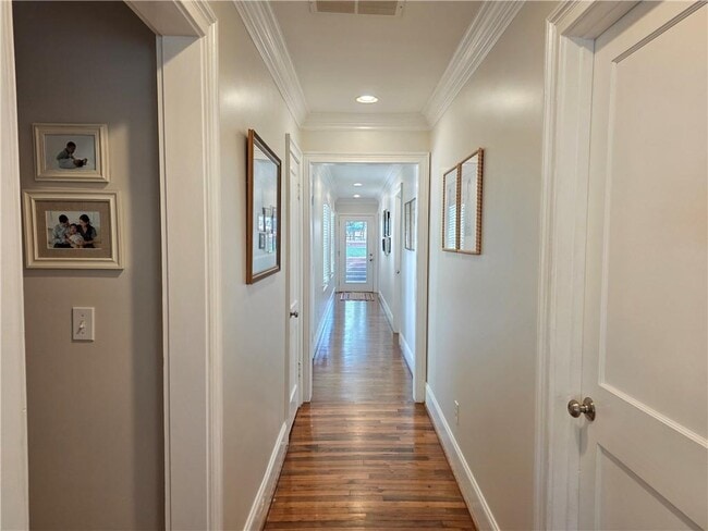 Foto del edificio - 2076 Anderson Dr SE