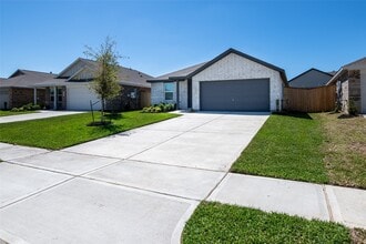 Building Photo - 6435 Begonia Trellis Dr