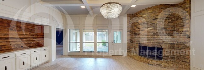 Foto del edificio - 9706 Burleson Dr