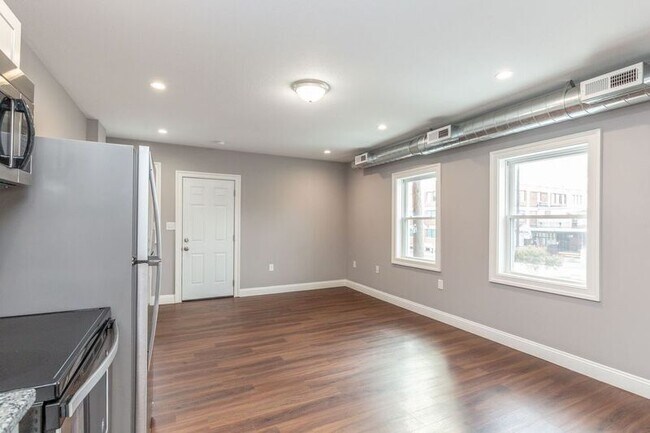 Foto del edificio - 2327 Parkwood Ave