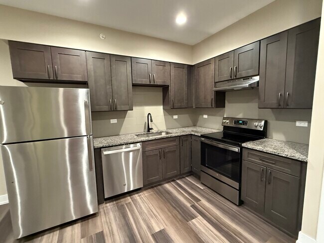 Foto del edificio - 400 E Hillcrest Dr