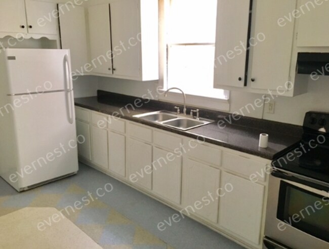 Foto del edificio - 3017 Dill Ave