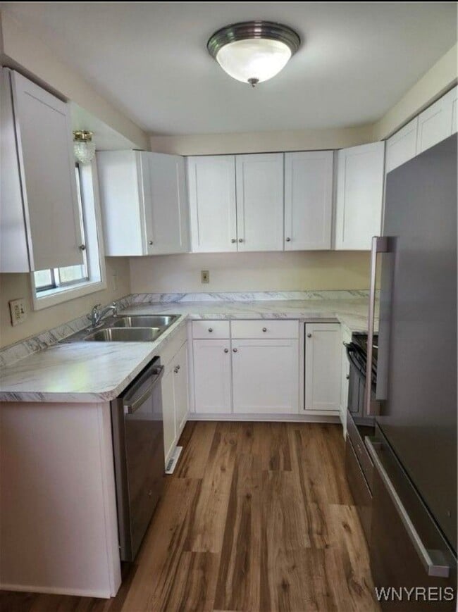 Building Photo - 78 W Summerset Ln