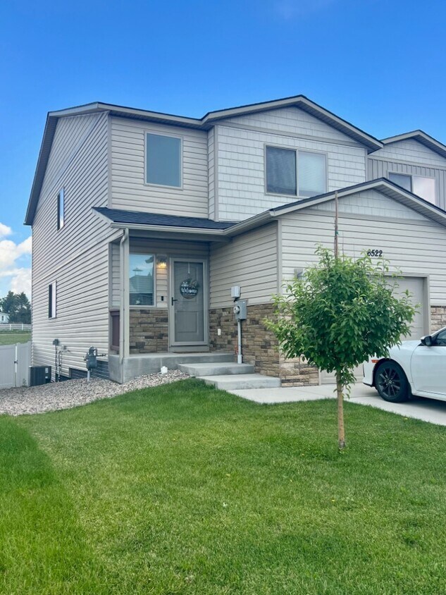 6522 Painted Rock Trl, Cheyenne, WY 82001 Townhome Rentals in