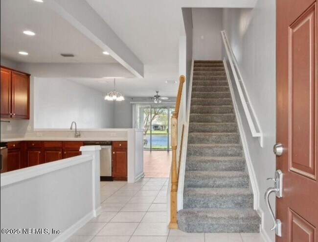Foto del edificio - 13453 English Peak Ct