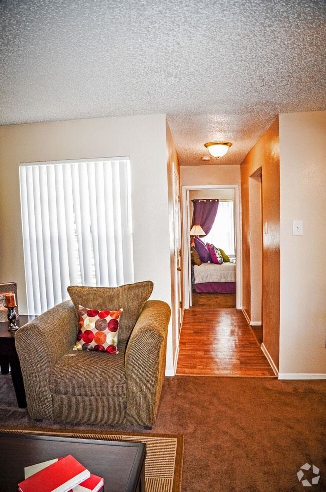 Summerwood Apartments Rentals Irving, TX
