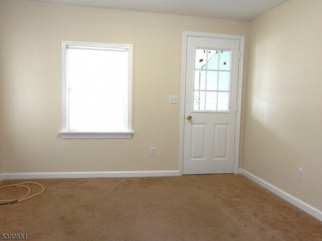 Foto del edificio - 215 Main St