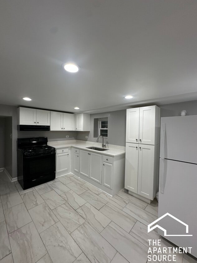 Foto principal - 4033 W Crystal St