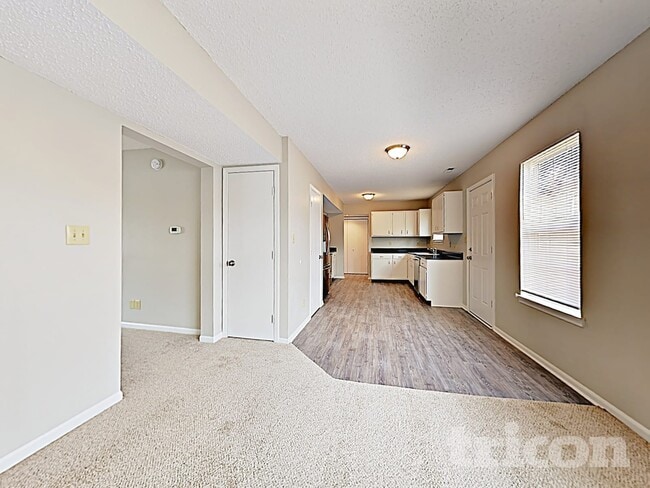 Foto del edificio - 5136 Dollar Ridge Ln