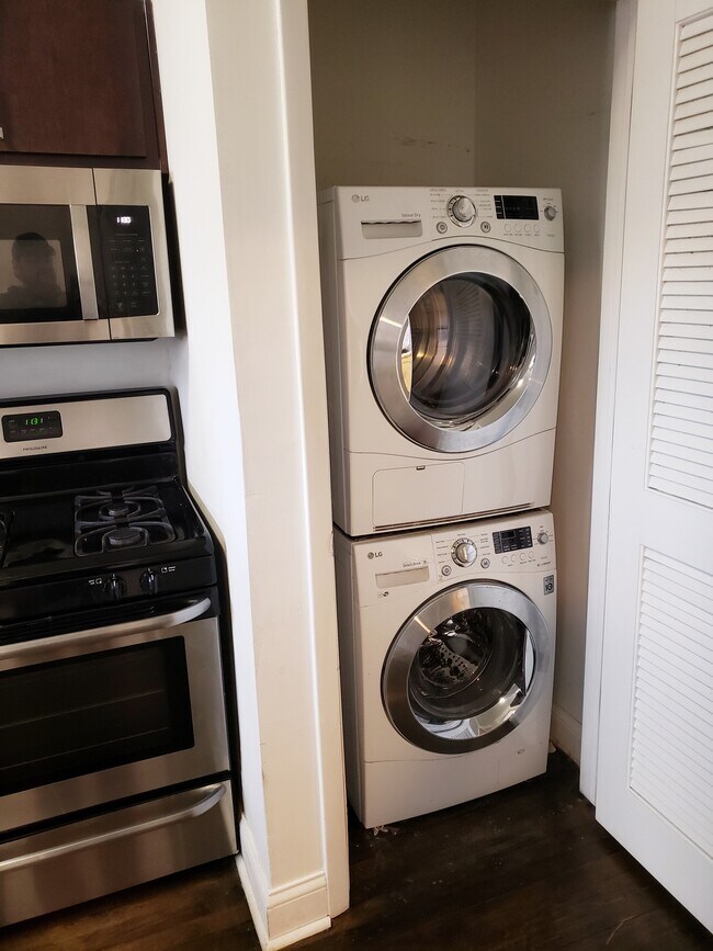 Foto del edificio - 3251 N Damen Ave