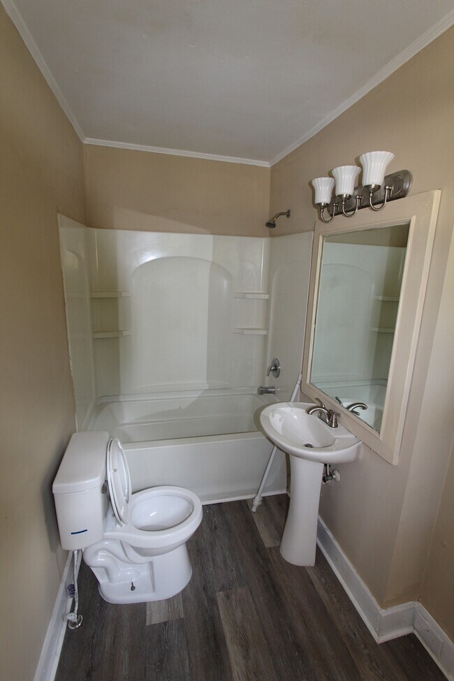 Foto del edificio - 9 W Roy St