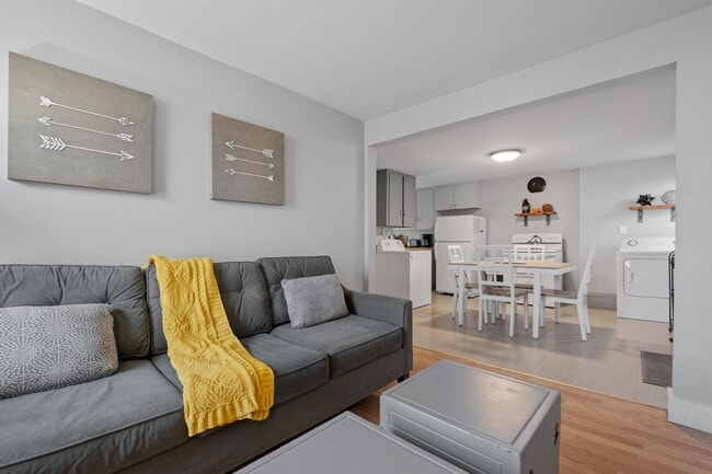 Foto del edificio - 526 Hevey St
