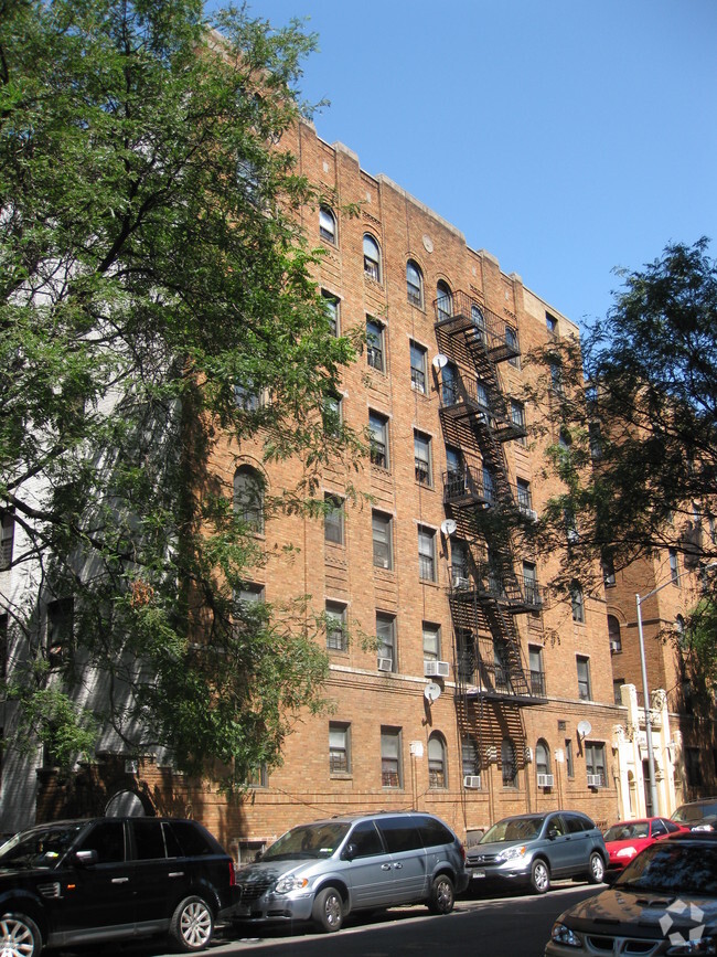 33 Crooke Ave, Brooklyn, NY 11226 - Apartments in Brooklyn, NY ...