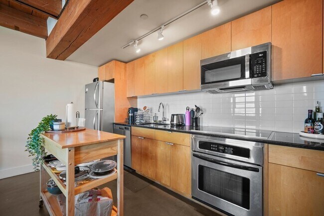Building Photo - 90 Wareham St