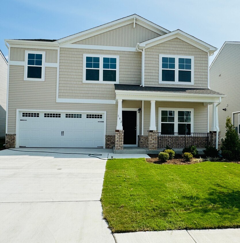 Foto principal - 192 Peck Ln