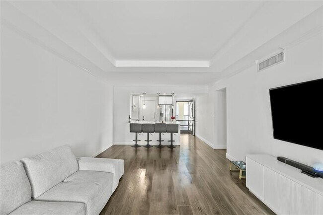 Foto del edificio - 2310 S Cypress Bend Dr