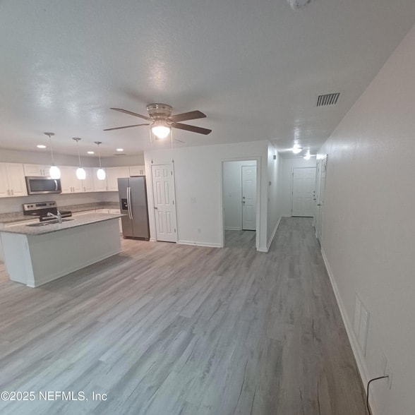 Foto del edificio - 4840 Kenneth St