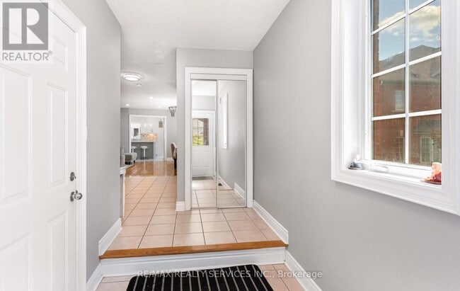 Building Photo - 822 Othello Ct