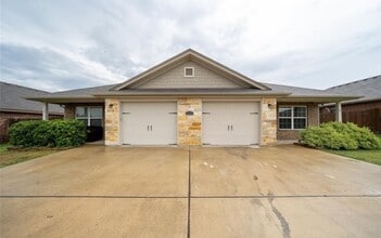 Building Photo - 511 Kacie Dr