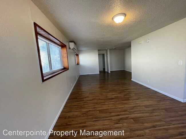 Building Photo - 3 br, 2.5 bath House - 347 NE Ward Ave