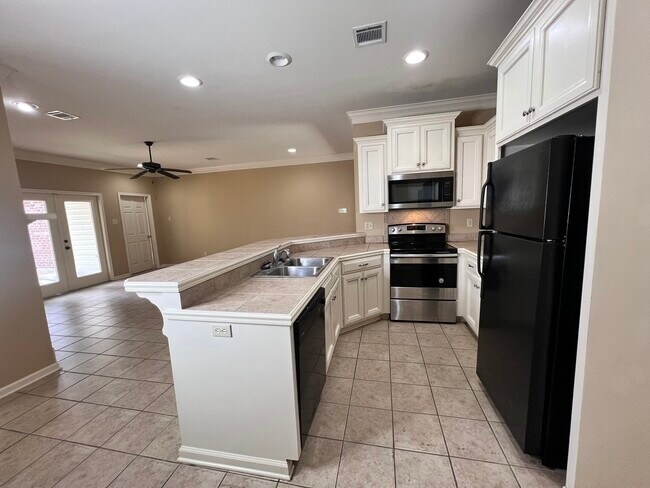 Building Photo - 302 Pelican Ridge Cove