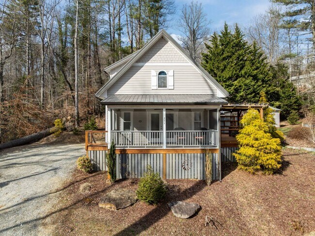 Foto del edificio - 251 Landwood Ln