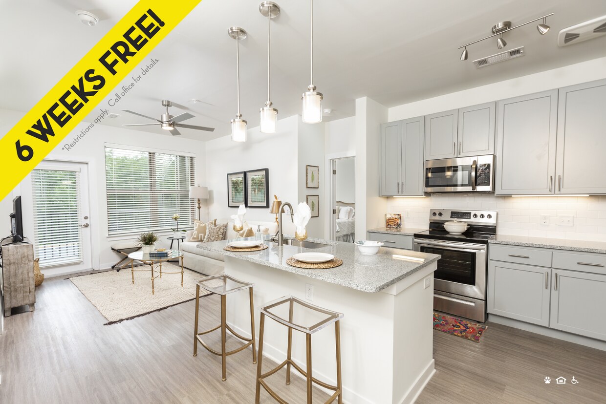 Retreat at Fairhope Village Apartments Fairhope, AL