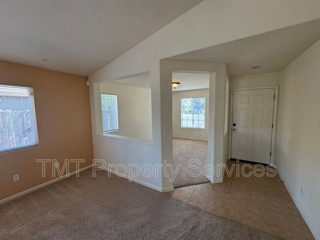 Foto del edificio - 9084 Pebble Field Way